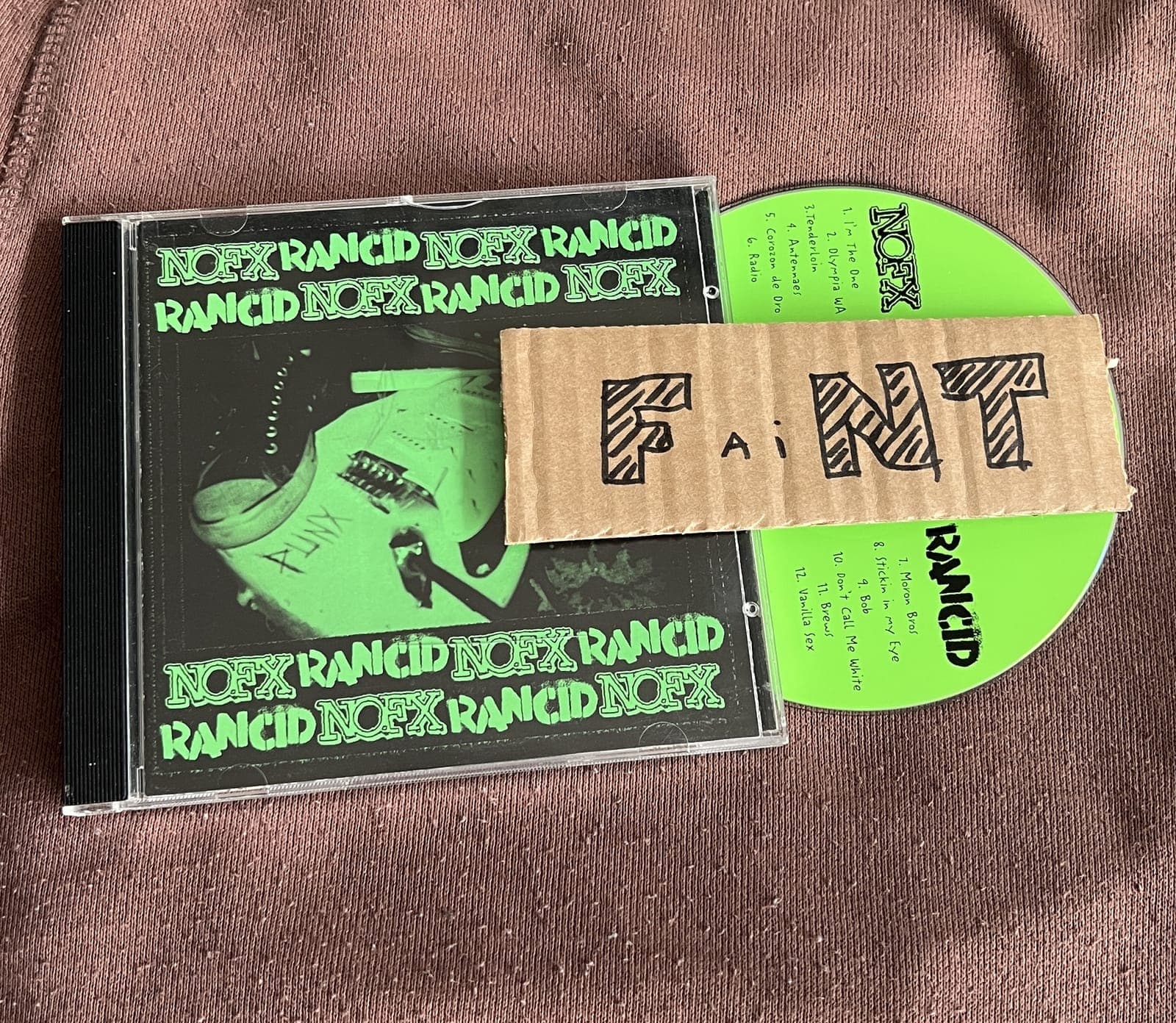 NOFX-Rancid-BYO_Split_Series_Volume_III-Split-CD-FLAC-2002-FAiNT