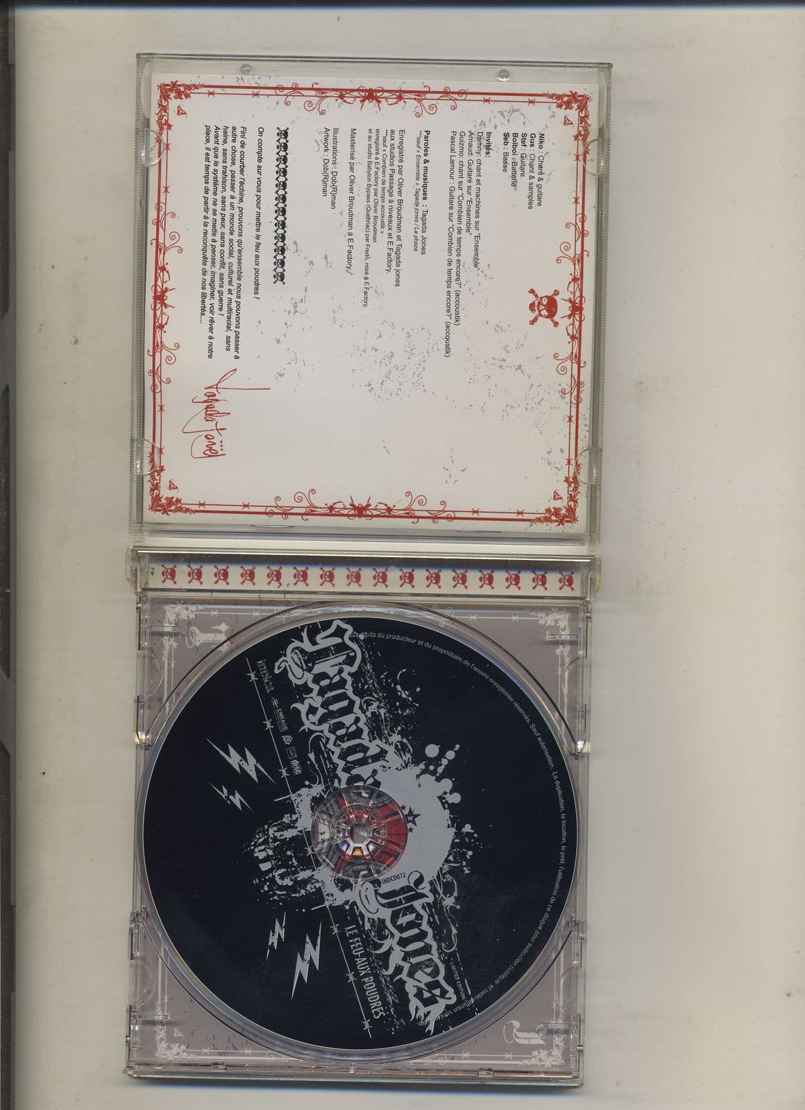 Tagada_Jones--Le_feu_aux_poudres-FR-CD-FLAC-2008-MEOWZiK