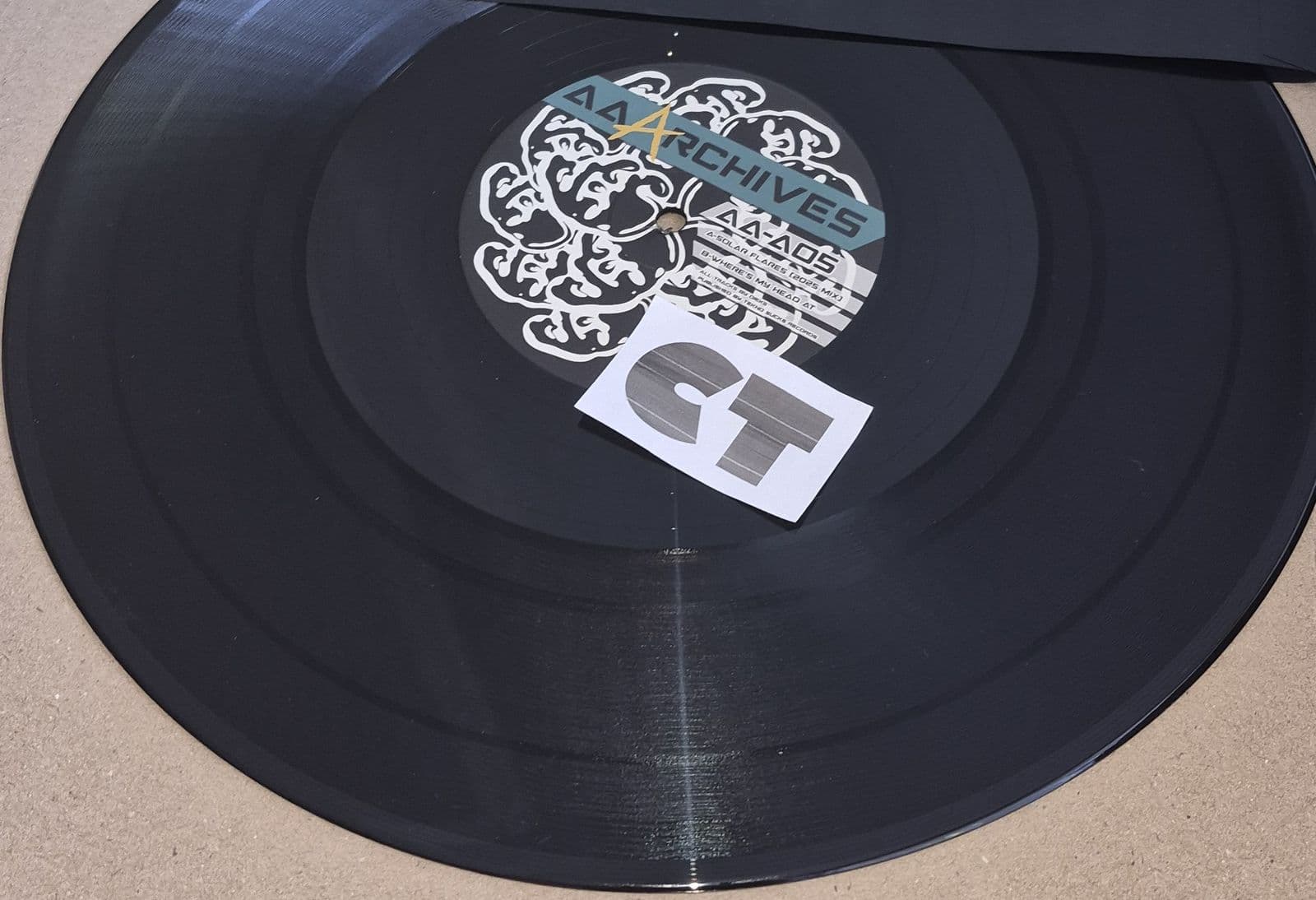 Dieks-Acid_Anonymous_Archives_05-_AA-A05_-VINYL-2025-CT