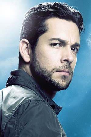 Zachary Levi